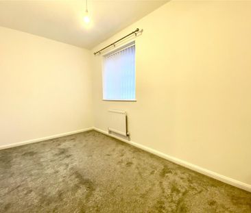 2 bedroom semi-detached house to rent - Photo 3