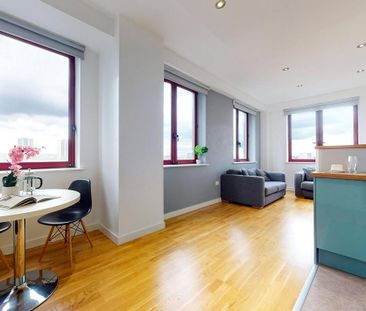 2 bedroom apartment to rent - Photo 2