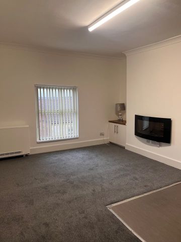 Studio Flat, Waltham Road, L6 - Photo 4