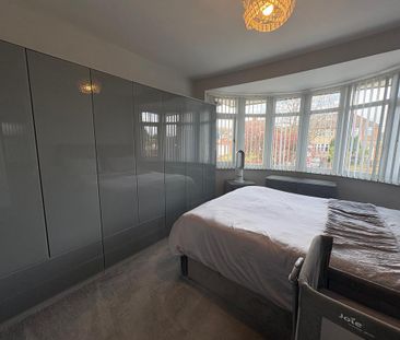 3 bedroom semi-detached house to rent - Photo 5