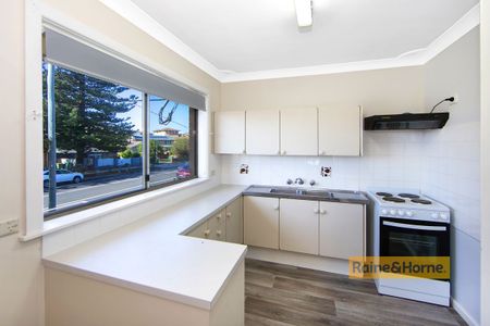 LOCATION ! LOCATION ! - Photo 3