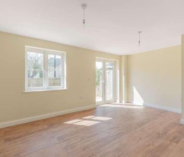 Loom Lane, Witney, OX28 - Photo 1