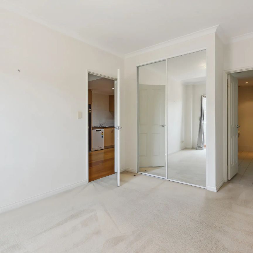 10/105 Colin Street, - Photo 1