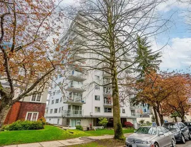 Renovated Junior 1 Bedroom Apartment west of Denman available in February 2025 | 1825 Haro Street, Vancouver - Photo 1