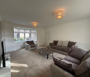 6 bedroom detached house to rent - Photo 2