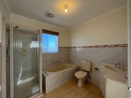 1/45 Messmate Street, Lalor VIC 3075 - Photo 3