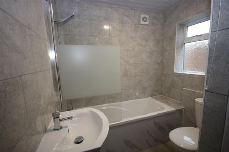 Bermuda Village, Nuneaton, CV10 - Photo 5