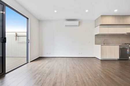 Modern townhouse delight! - Photo 2