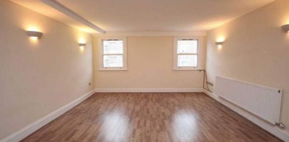 2 bedroom property to rent in London - Photo 2