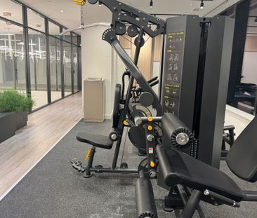 For Lease - 3071 Trafalgar Road Unit# 1010, Oakville, Ontario - Photo 2