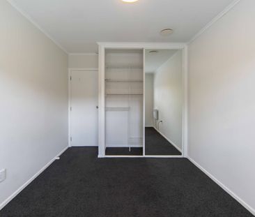 Beautifully Presented Home in Chartwell - Photo 1