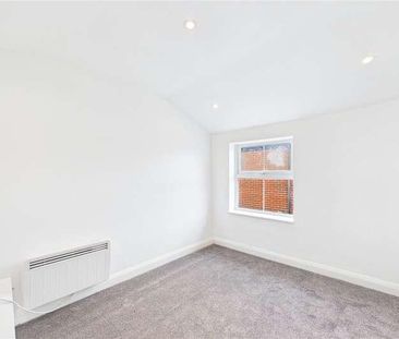 Reading Road, Pangbourne, Reading, Berkshire, RG8 - Photo 2