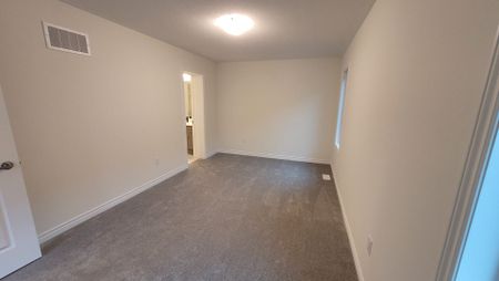 For Lease - 31 Thomas Frisby Jr Crescent, Markham, Ontario - Photo 4