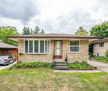 Gorgeous 3 Bedroom 1 Bath 2 Parking in Laurentian Hills | 124 Pined... - Photo 1