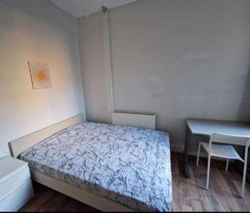 6 bedroom house share to rent - Photo 3