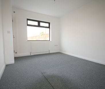 42 Lemberg Street, Belfast, BT12 6GH - Photo 2