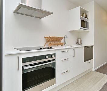 Fully Furnished Modern 2 bdrm apartment - Merivale - Photo 4