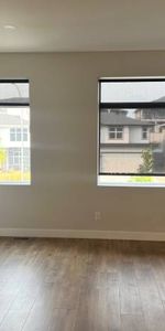 3 bedroom townhouse in Juniper West - Photo 3