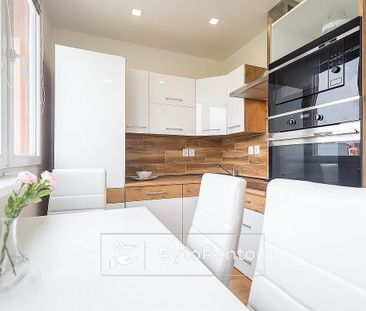 Pronájem bytu 1+1 38 m² - Fotografie 4