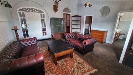 Furnished Gem with a Rich Heritage: A Remarkable Rental in Gulgong - Photo 5