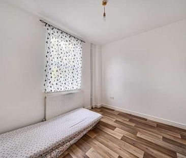 Myrtle Road, Hounslow, TW3 - Photo 5