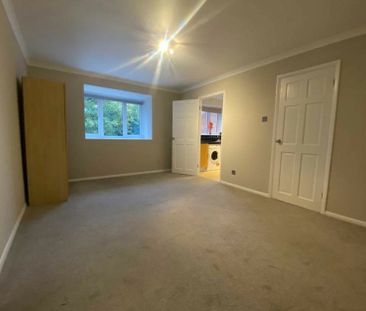 Cambridge Gardens - Photo 4