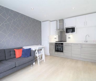 1 bedroom terraced house to rent - Photo 2