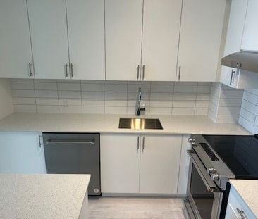 For Lease - 9000 Jane Street Unit# 812, Vaughan, Ontario - Photo 3