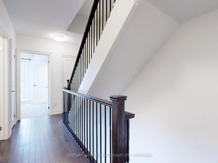 Condo Townhouse For Lease | W8110940 - Photo 2