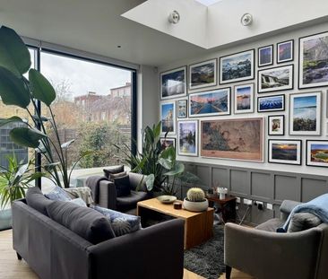 Luxury double furnished room with own bathroom in large house. 4 mi... - Photo 2