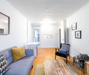 Whitlock Drive, London, SW19 - Photo 2