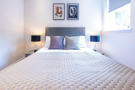 4 bedroom flat to rent - Photo 5
