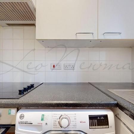 Grove End Road, London, NW8 - Photo 1