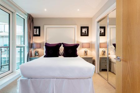 Saint George Wharf - Photo 3