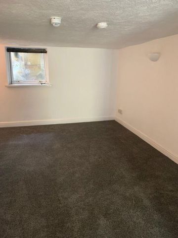 1 bedroom property to rent - Photo 3