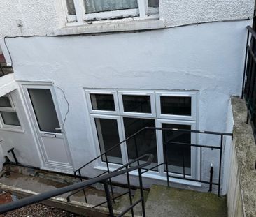 8 Thornhill Road - Photo 6