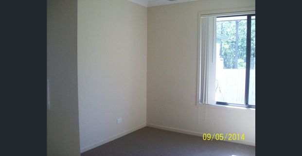 MODERN FAMILY LIVING 3 BEDROOM HOME - Photo 1