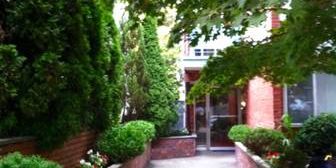 1 BEDROOM SUITE IN THE HEART OF KERRISDALE $ 1570 - Photo 3