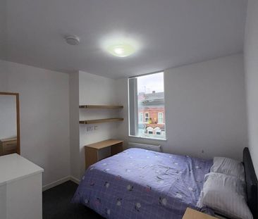 Room in a Shared House, Exeter Road, B29 - Photo 5