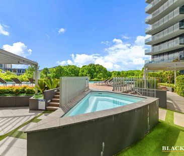 FULLY FURNISHED AT THE "MANHATTAN" - Photo 3