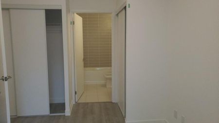 For Lease - 292 Verdale Crossing N/A Unit# 517, Markham, Ontario - Photo 2