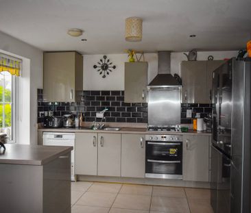 4 bed house to rent in Colossus Way, Norwich, NR5 - Photo 4