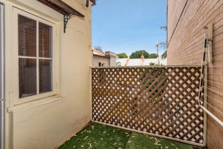 4 Windeyer Street, Woolloomooloo NSW 2011 - Photo 5