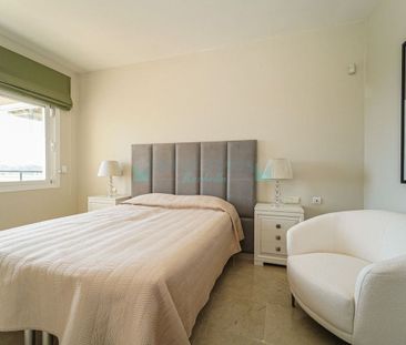 Apartment for rent in Elviria, Marbella East - Photo 5
