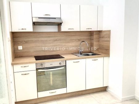 Location Appartement 2 pièces 44m² CANNES 06400 - Photo 4