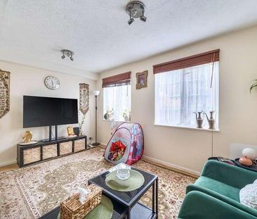 Sigrist Square, Kingston Upon Thames, KT2 - Photo 4