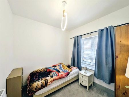 4 bedroom detached house to rent - Photo 2