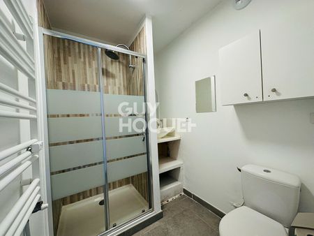 LOCATION : appartement 3 pièces (45 m²) à VILLENEUVE LES AVIGNON - Photo 4