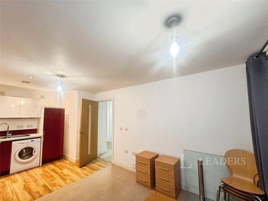 1 bedroom flat to rent - Photo 1
