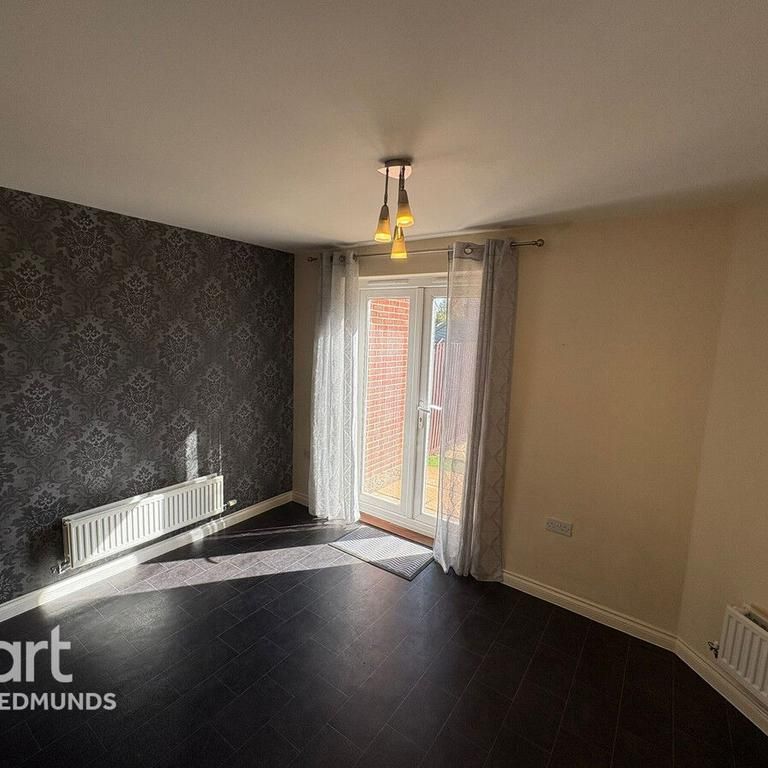 3 bedroom terraced house to rent - Photo 1